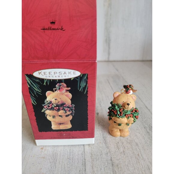 Hallmark Forever Friends Bear vintage ornament Xmas mistletoe - Picture 1 of 6